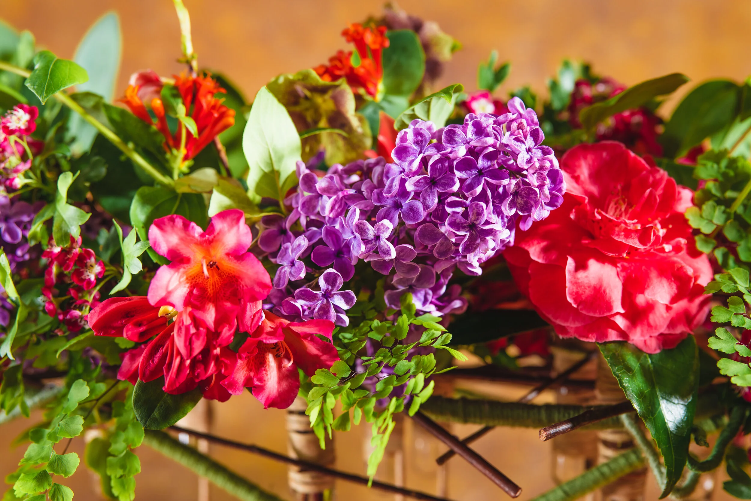 Horizontal Garden Sampler Table Arrangement - Creative Edge